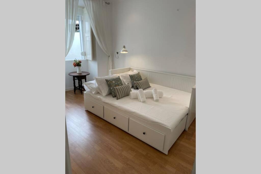 Janelas Verdes 37 Фару Экстерьер фото